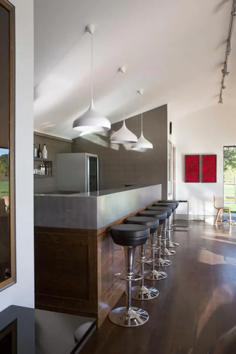 Bar at Polo estate with extensive grounds, V155 (photo 7)