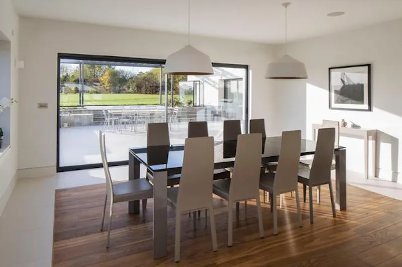 Dining room at Polo estate with extensive grounds, V155 (photo 18)