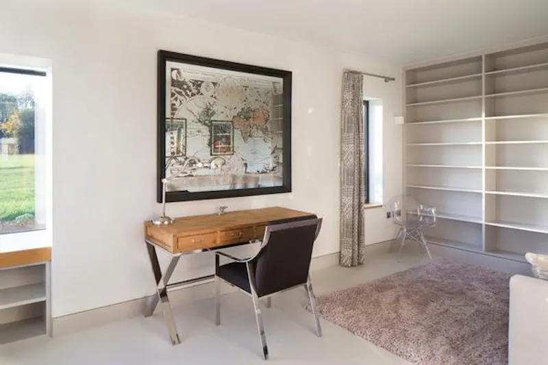 Study at Polo estate with extensive grounds, V155 (photo 22)