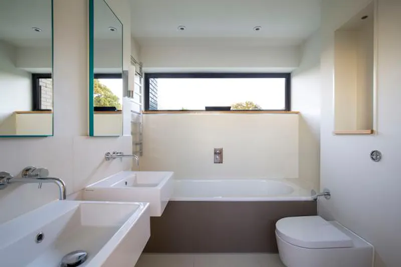 Bathroom at Polo estate with extensive grounds, V155 (photo 26)