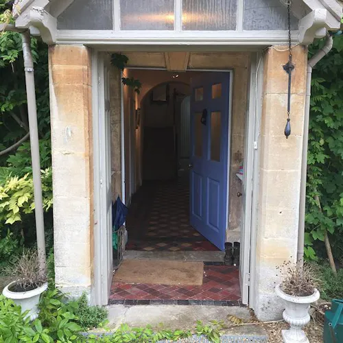 Stone house in Lechlade, A1427