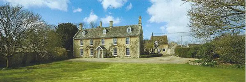 Stone house in Lechlade, A1427 (photo 58)