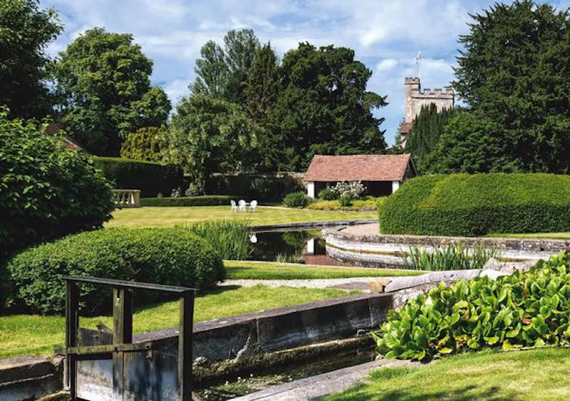 Stable / Outbuildings at Magical Missenden manor, M303 (photo 8)