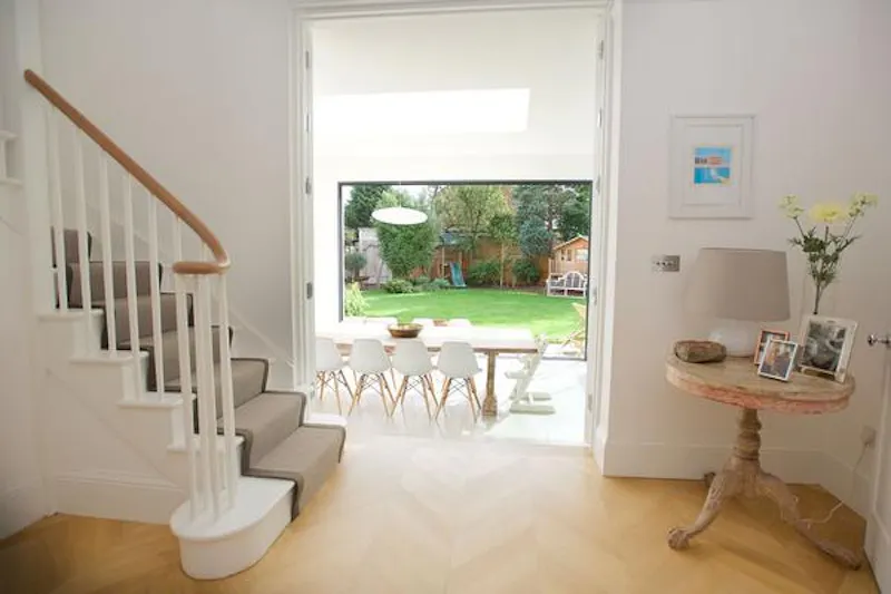 Stunning Hampton house, D2297 (photo 8)