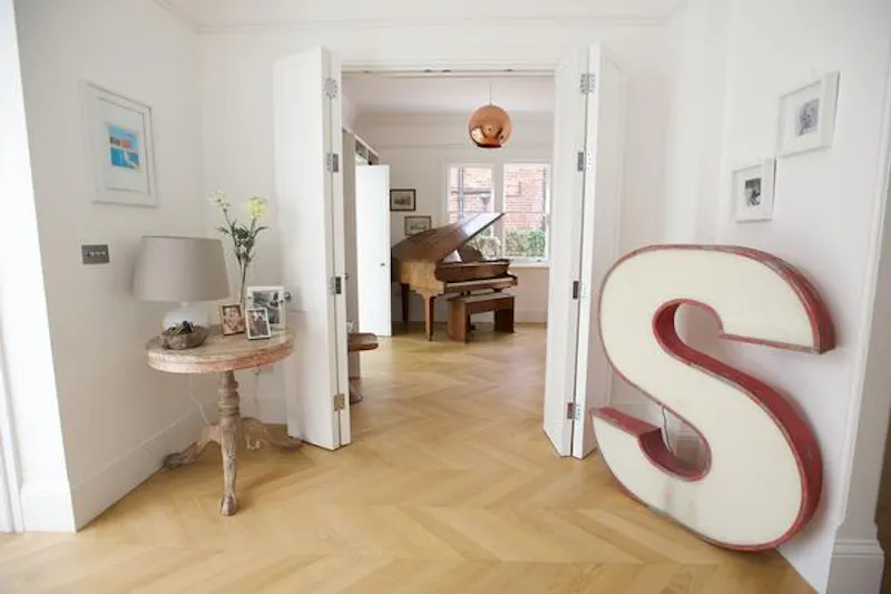 Stunning Hampton house, D2297 (photo 10)