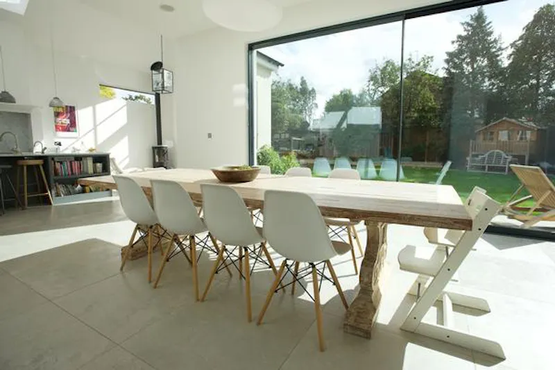 Dining room at Stunning Hampton house, D2297 (photo 21)