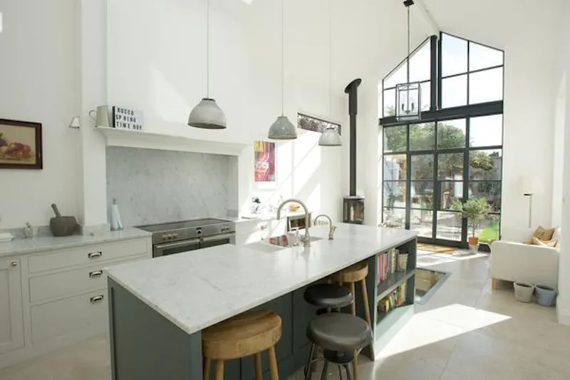 Crittall windows at Stunning Hampton house, D2297 (photo 33)