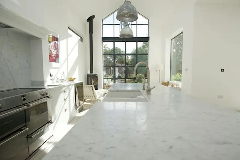Stunning Hampton house, D2297 (photo 34)