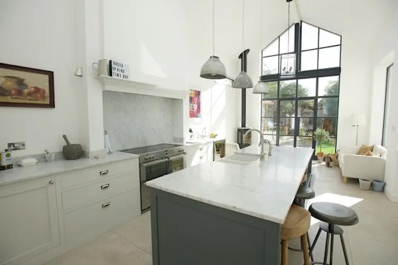 Stunning Hampton house, D2297 (photo 37)