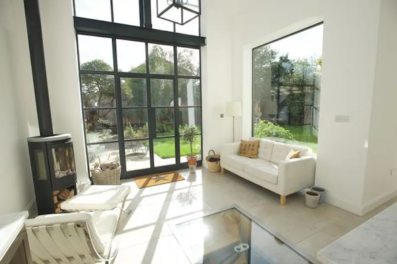 Stunning Hampton house, D2297 (photo 40)