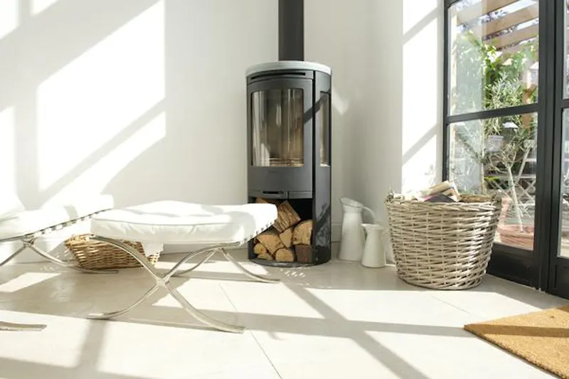 Fireplace at Stunning Hampton house, D2297 (photo 45)