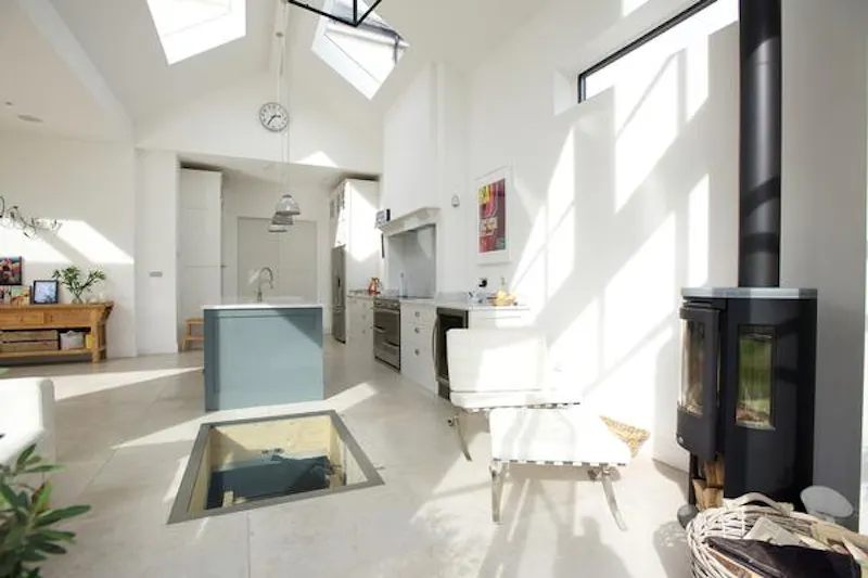 Stunning Hampton house, D2297 (photo 46)