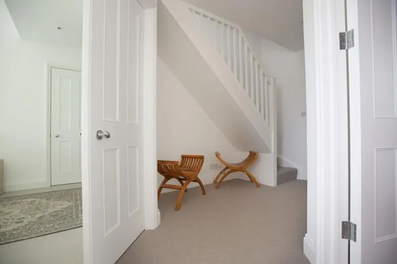 Stunning Hampton house, D2297 (photo 65)