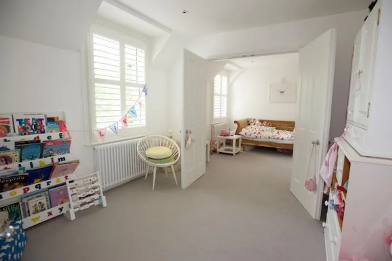 Stunning Hampton house, D2297 (photo 71)