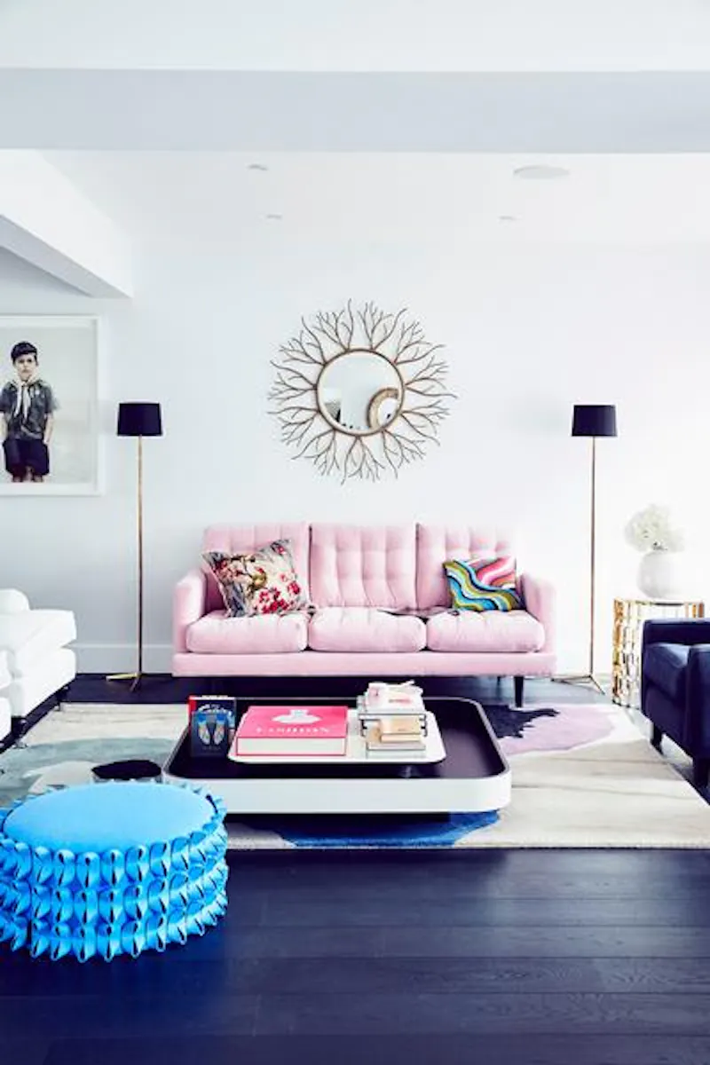 Drawing room at Film location D2298 in Berkshire (photo 3)