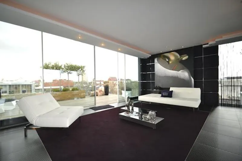 Sitting room at Glossy Shoreditch penthouse, F1136 (photo 2)