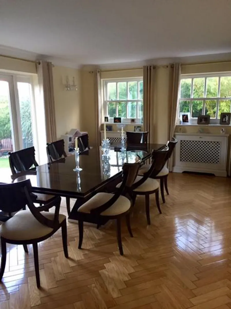 Dining room at Cuffley Coach house, B1760 (photo 4)