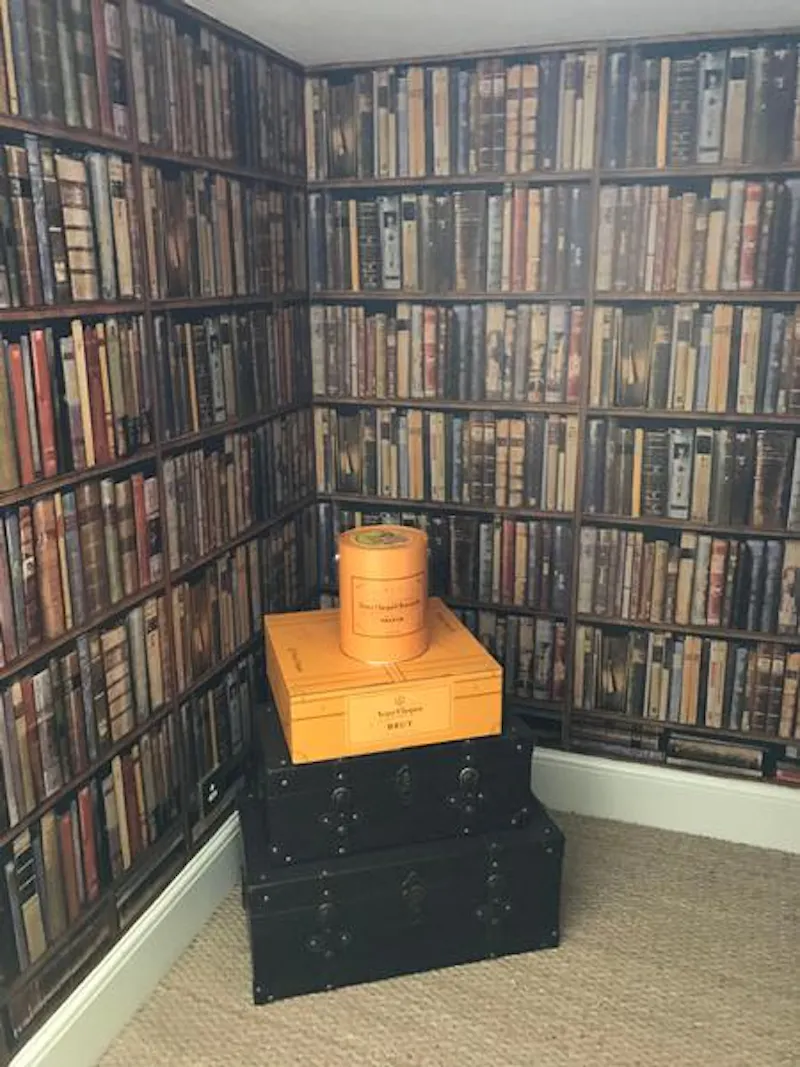 Library at Clocktower home in Newmarket, A1428 (photo 18)
