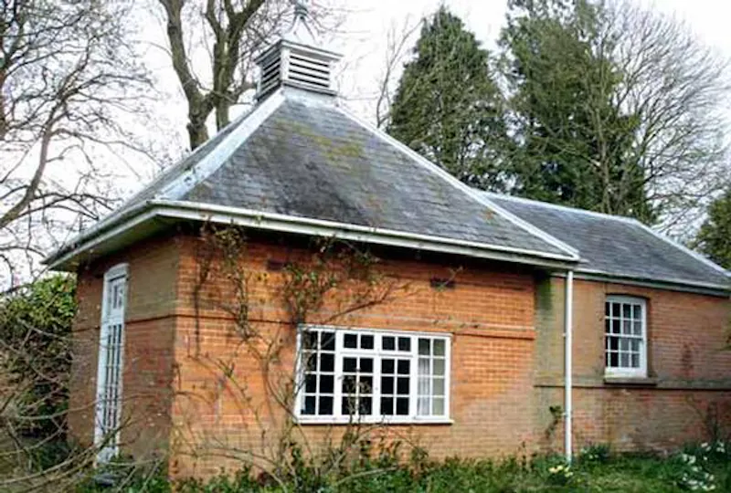 Clocktower home in Newmarket, A1428 (photo 23)