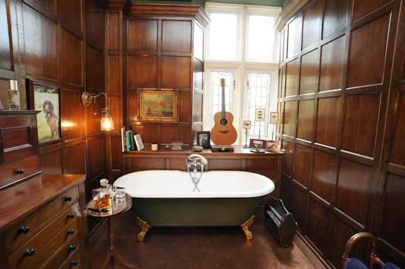 Bathroom at Colourful Lyme Regis manor, A1430 (photo 11)