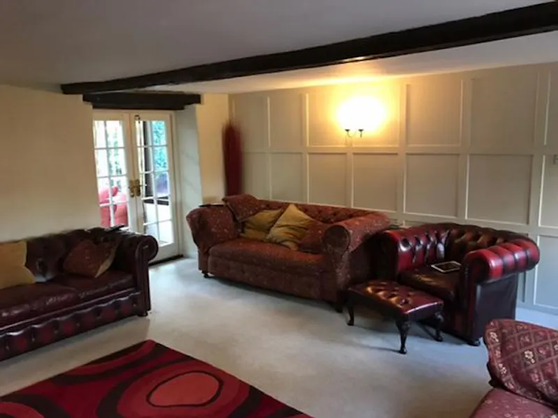 Living Room at Faringdon farmhouse, B1762 (photo 7)
