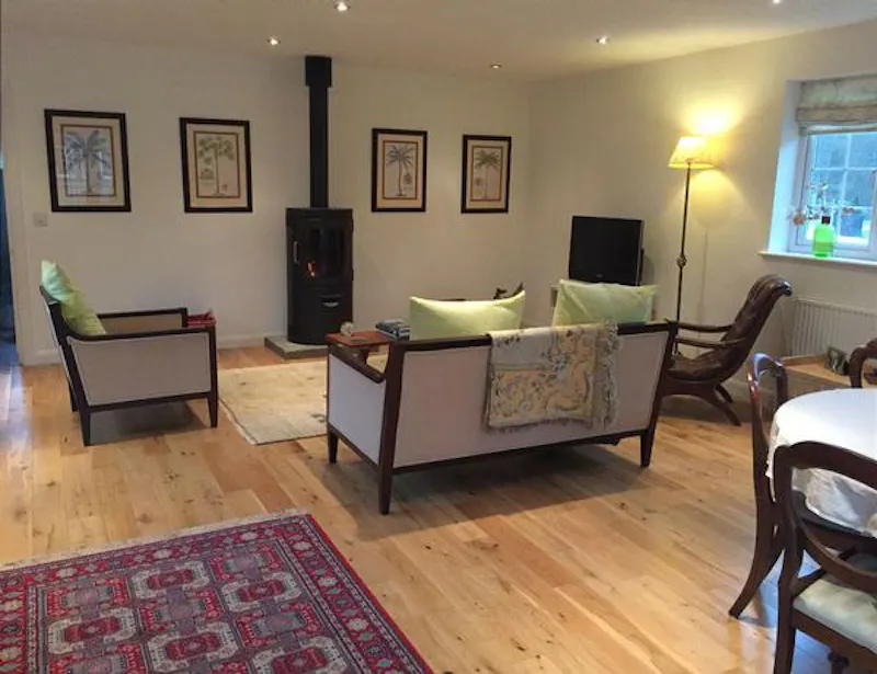 Drawing room at Guilford house & cottage, A1431 (photo 5)