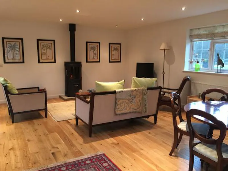 Guilford house & cottage, A1431 (photo 6)