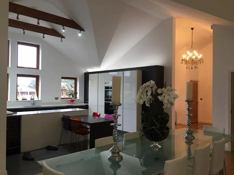 Dining room at Film location L666 in Hertfordshire (photo 8)