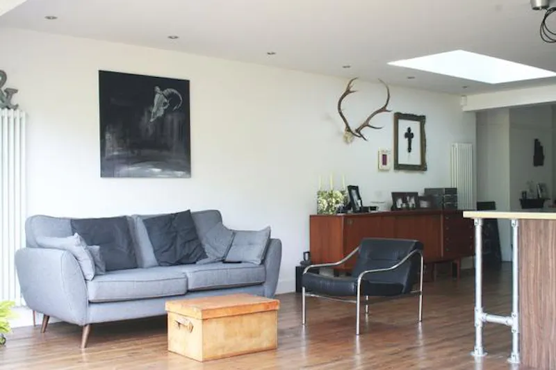 Living Room at Film location D2299 in Hertfordshire (photo 27)