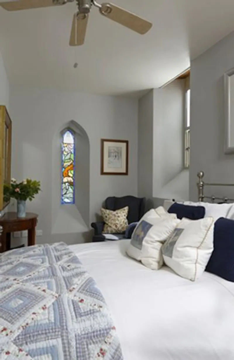Converted chapel near Stroud, CH102 (photo 20)