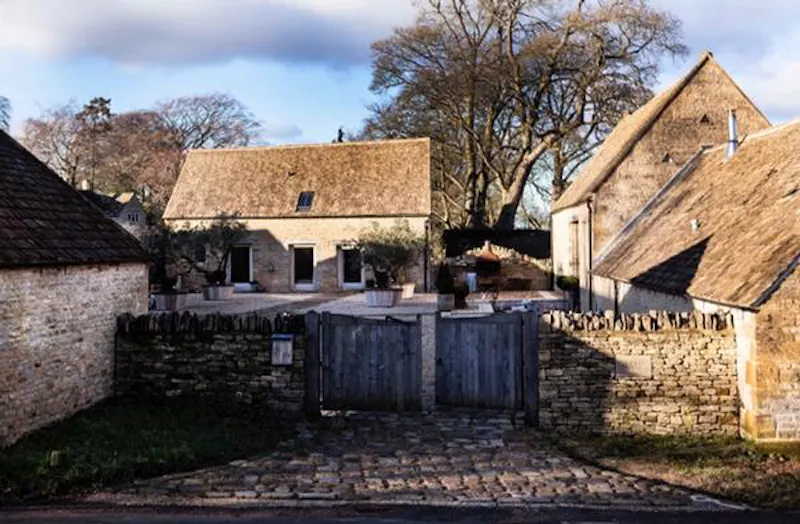 Rustic Gloucestershire barn, L667 (photo 1)
