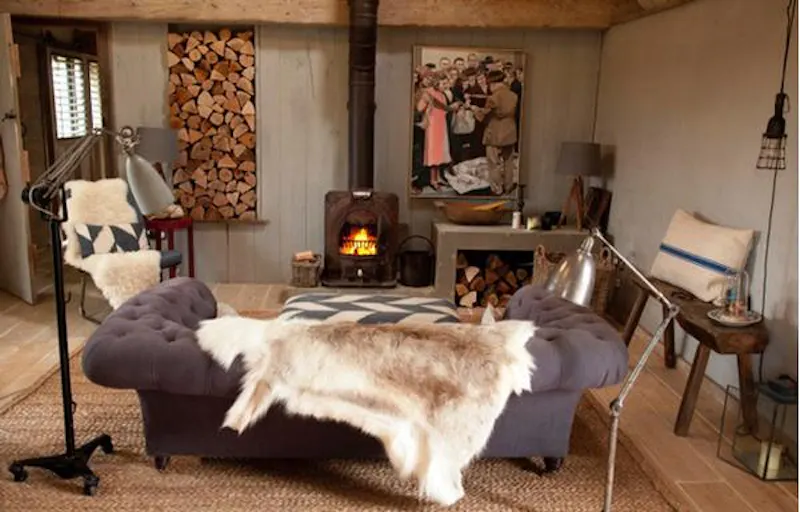 Fireplace at Rustic Gloucestershire barn, L667 (photo 3)