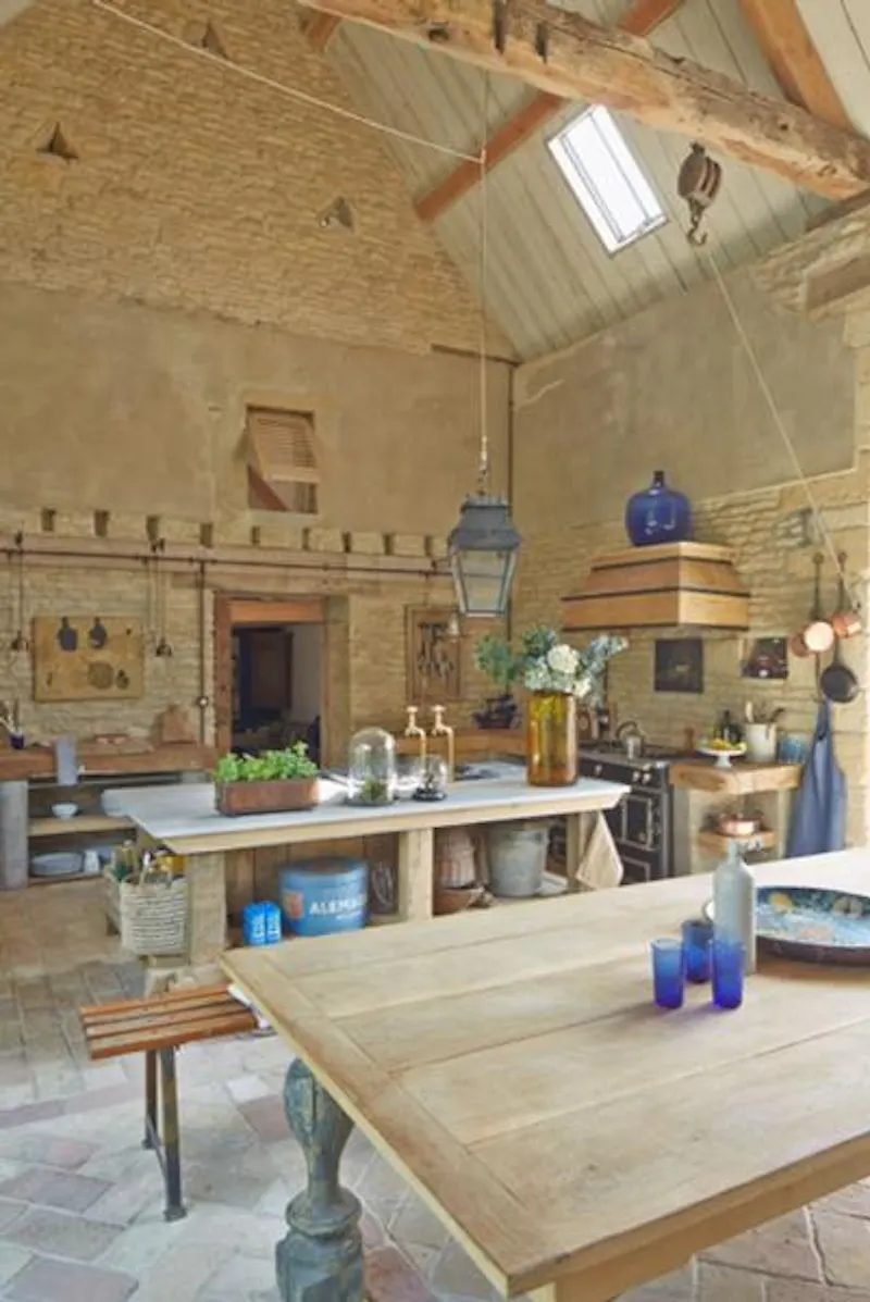 Rustic Gloucestershire barn, L667 (photo 11)
