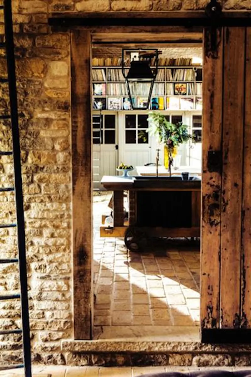 Rustic Gloucestershire barn, L667 (photo 16)