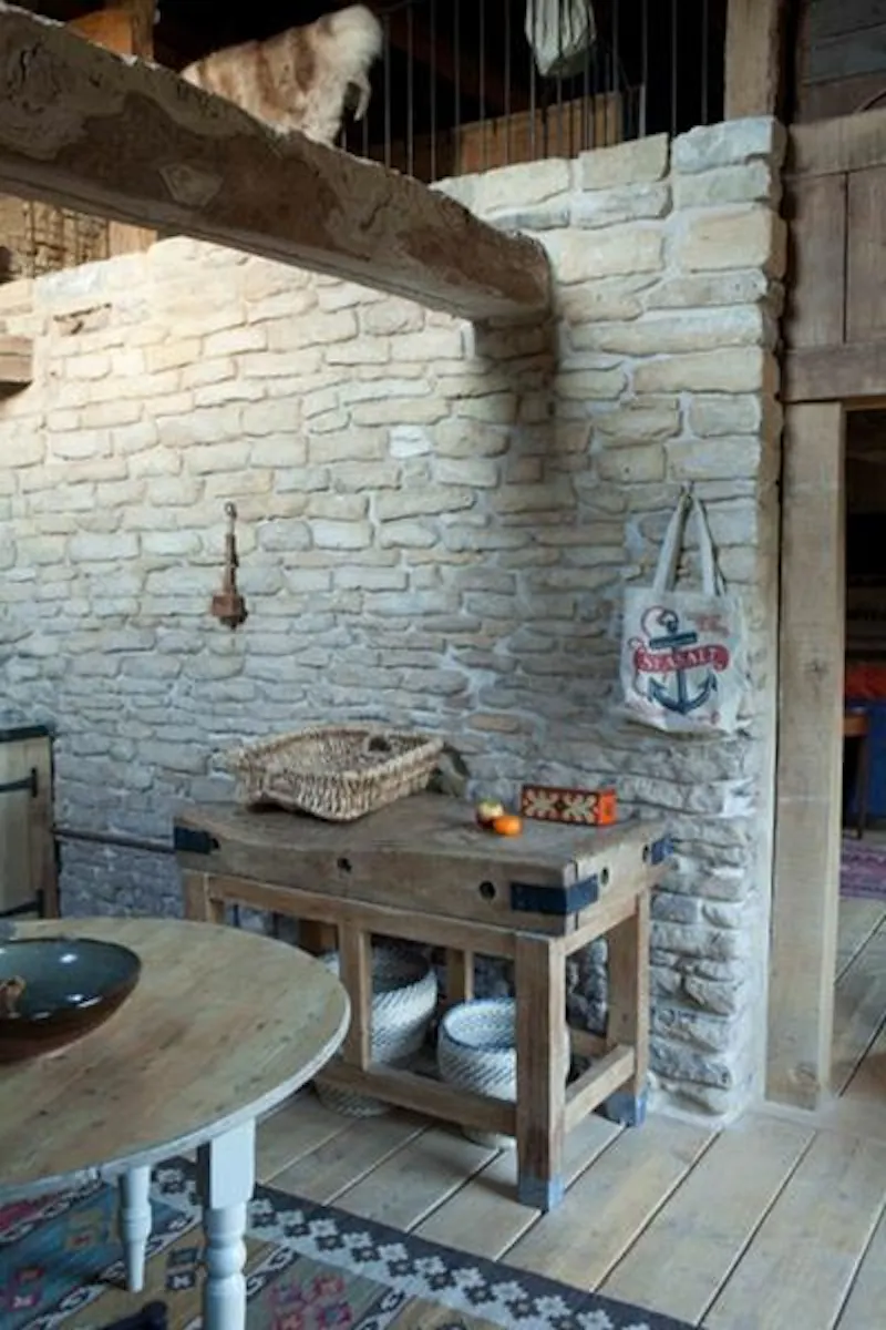 Rustic Gloucestershire barn, L667 (photo 18)