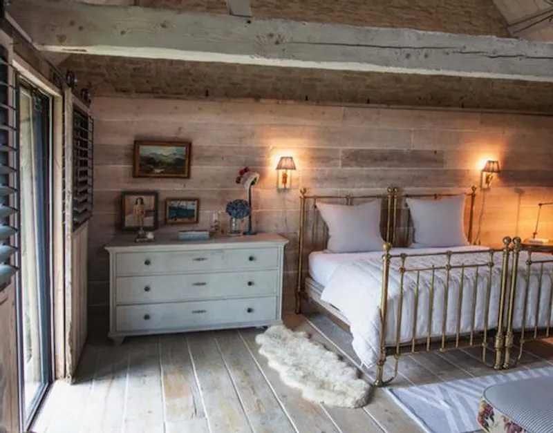 Beams at Rustic Gloucestershire barn, L667 (photo 23)