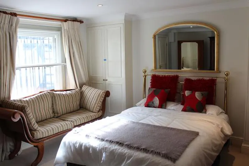 Bedroom at Classic Chelsea townhouse , A1433 (photo 38)