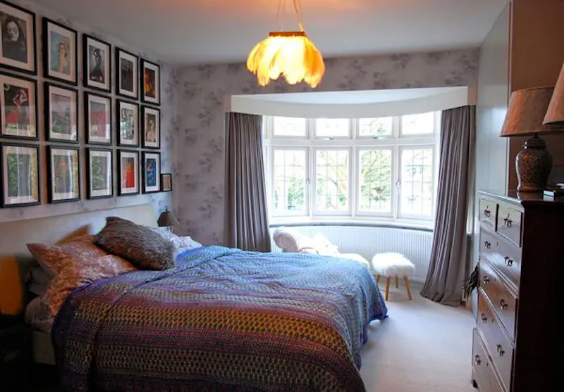 Bedroom at Film location D2304 in London (photo 13)