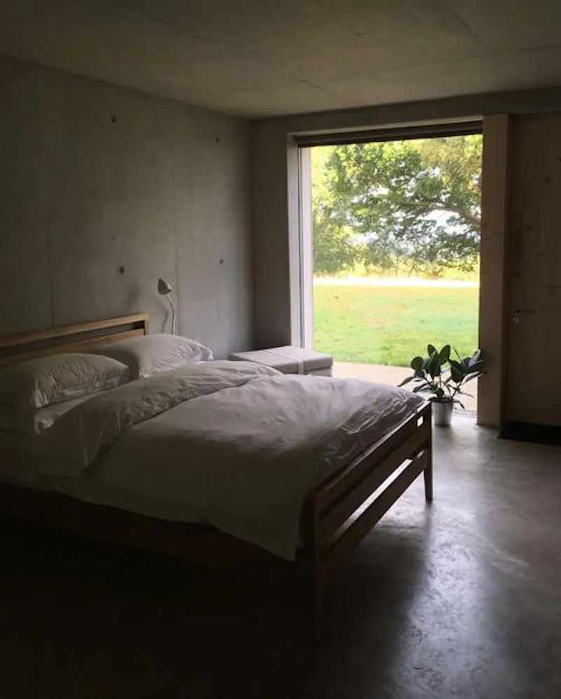 Bedroom at Sussex timber stills location, D2308 (photo 21)