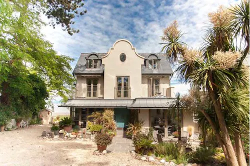 Pretty Portishead beach house, C877