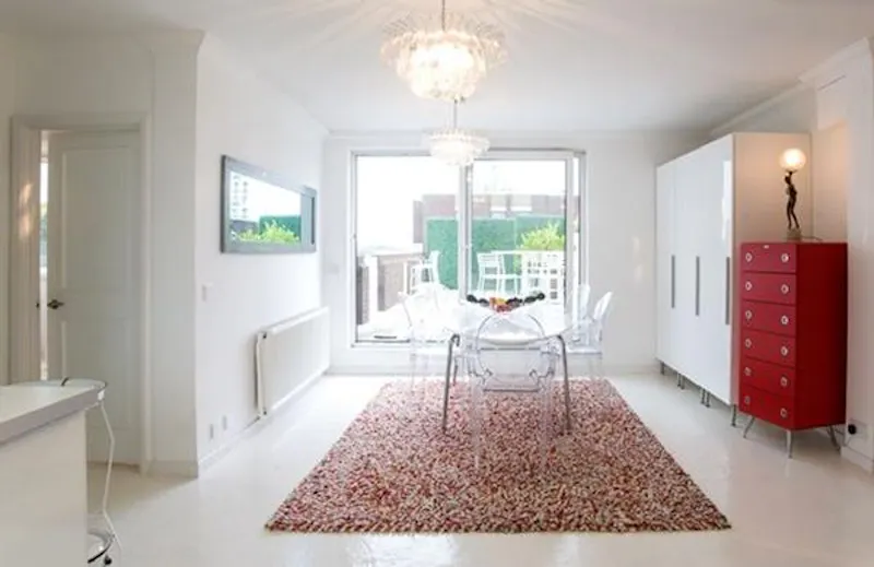 Dining room at Battersea riverside apartment, F1140 (photo 2)