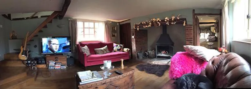Fireplace at Quaint Sussex thatched cottage, M306 (photo 5)