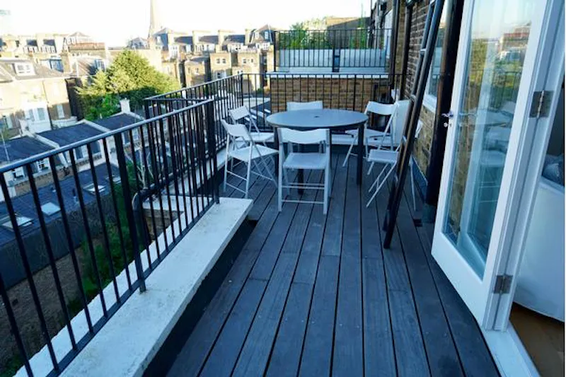 Balcony at Open plan apartment in Chelsea., F1141 (photo 16)