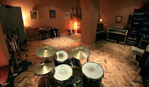 Limehouse recording studio, Q121