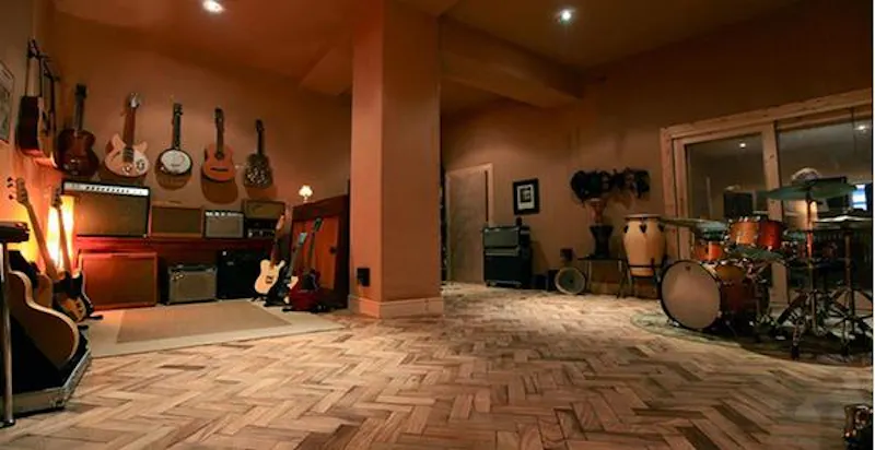 Limehouse recording studio, Q121 (photo 3)