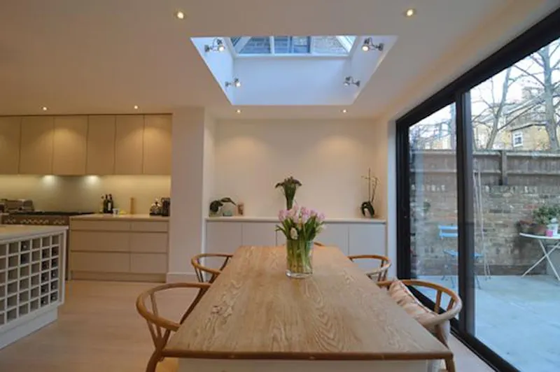 Dining room at Bright Shepherd's Bush terrace, B1768 (photo 13)