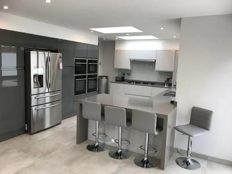 Kitchen island at Film location D2311 in East Sussex (photo 7)