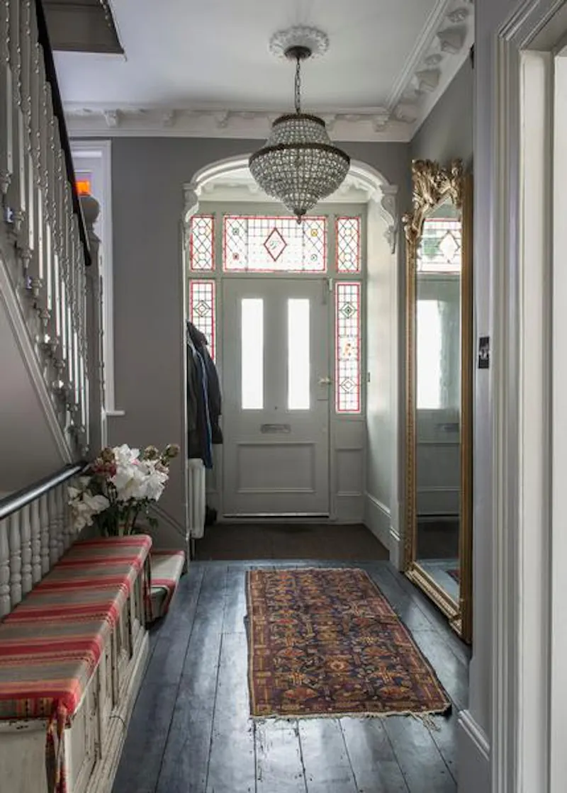 Entrance hall at Contemporary Wimbledon home, B1772 (photo 2)