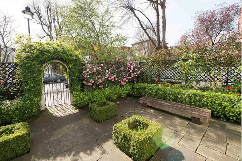 Stunning Hampstead Villa, B1770 (photo 32)