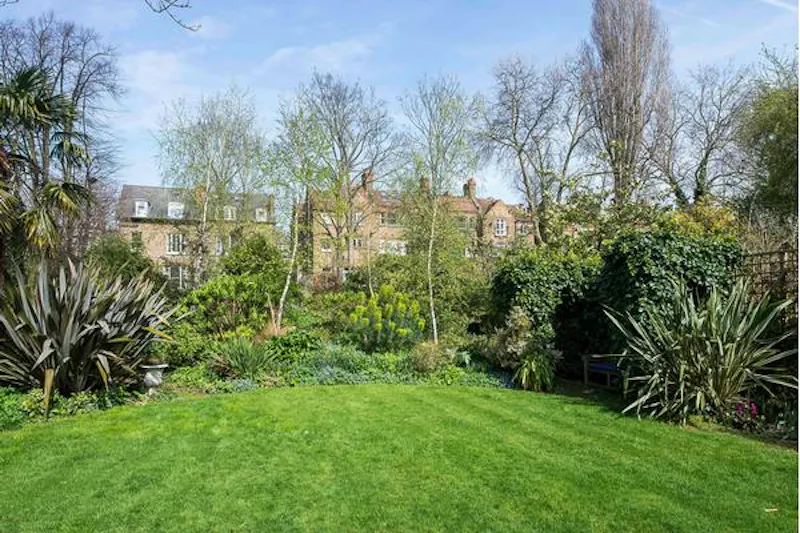 Stunning Hampstead Villa, B1770 (photo 37)